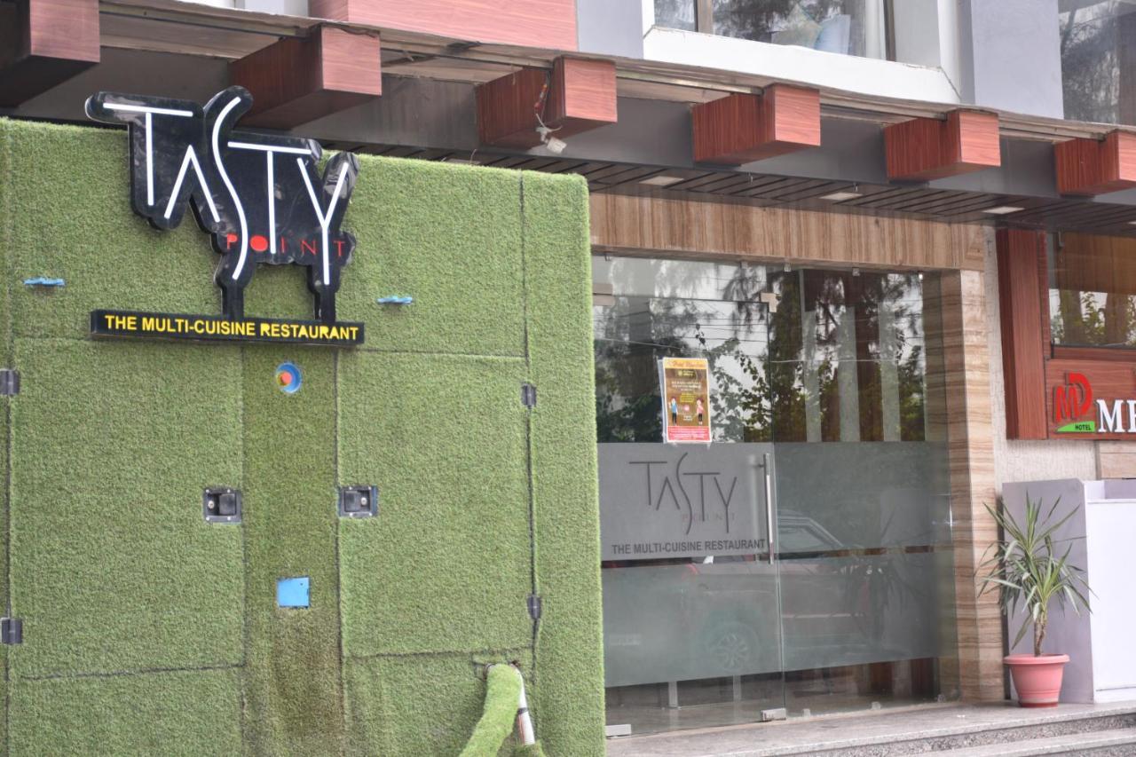 Hotel Meadows Βαρανάσι Εξωτερικό φωτογραφία