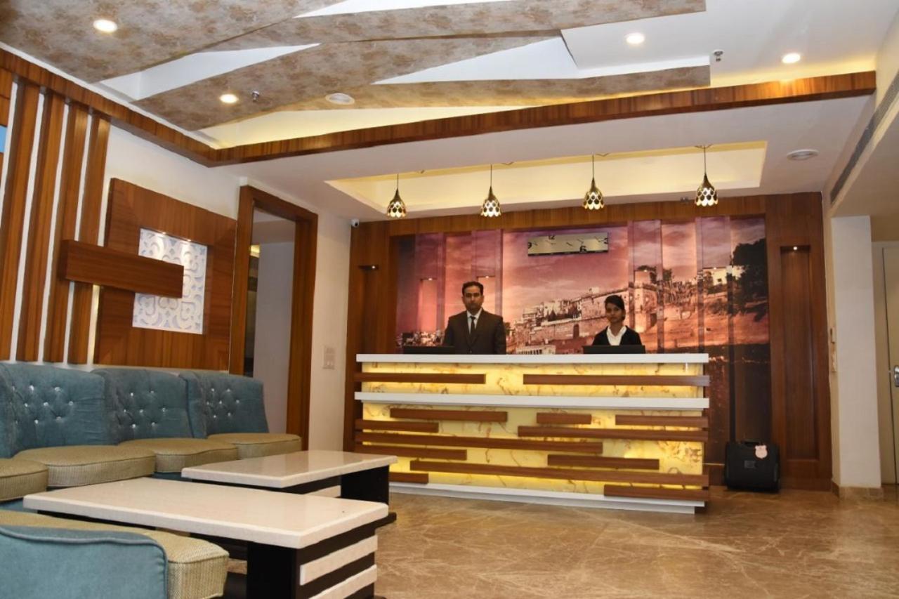 Hotel Meadows Βαρανάσι Εξωτερικό φωτογραφία